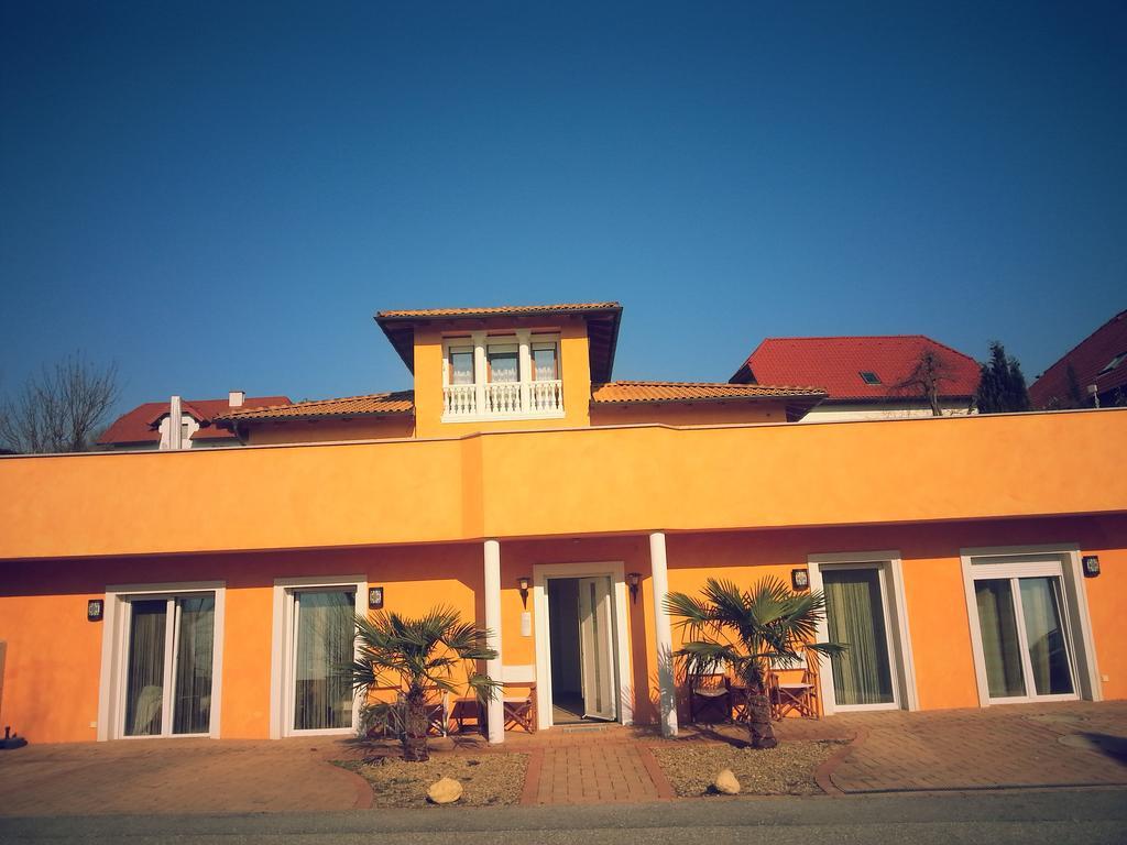 Villa Toscana Στάιρ Εξωτερικό φωτογραφία